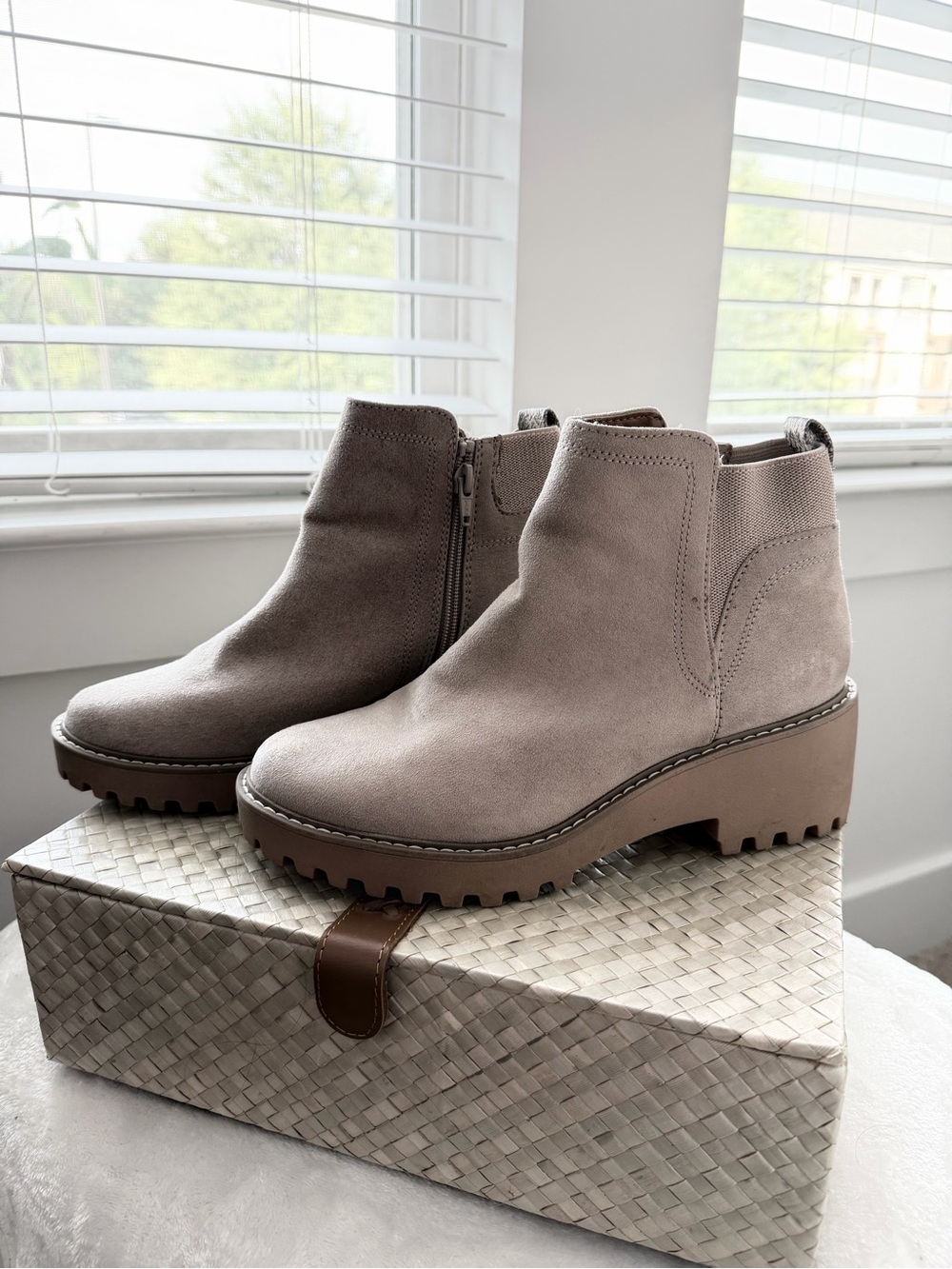 Universal Thread Taupe Suede Chunky Platform Ankle Boots